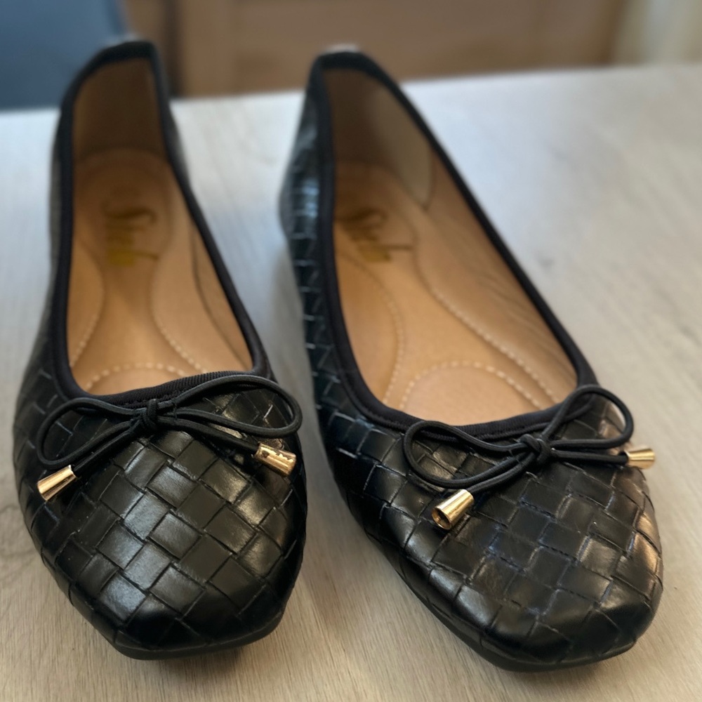Shein Black Woven Faux Leather Ballet Flats – Size 7.5 Women’s Shoes